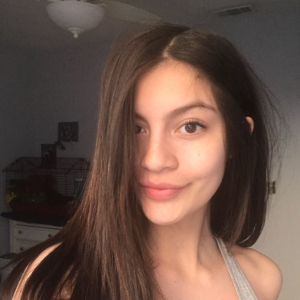 Meet your Posher, Mikaela